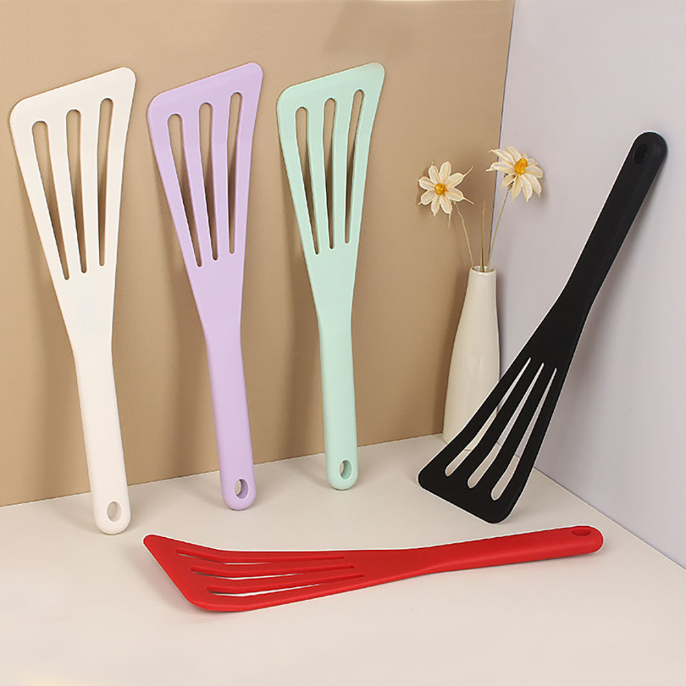 Okonomiyaki Spatula - 1PC Silicone Inclined Drain Shovel for